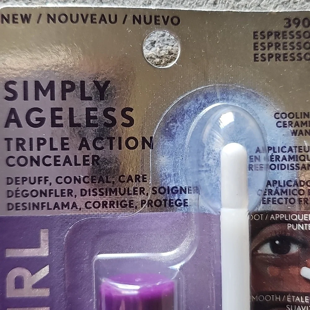 COVERGIRL Simply Ageless Concealer in Espresso Color 390 Espresso #6